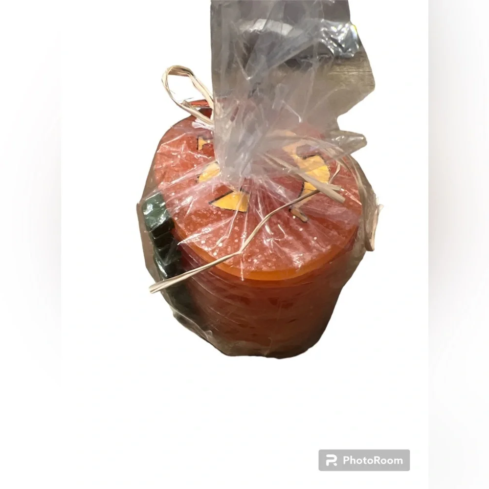 Vintage White Barn Candle Co Halloween Candle - Jack-O-Lantern - New in Package‎